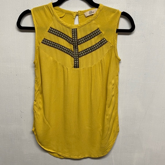 Anthropologie Tops - Anthropologie Elodie Embroidered Top
